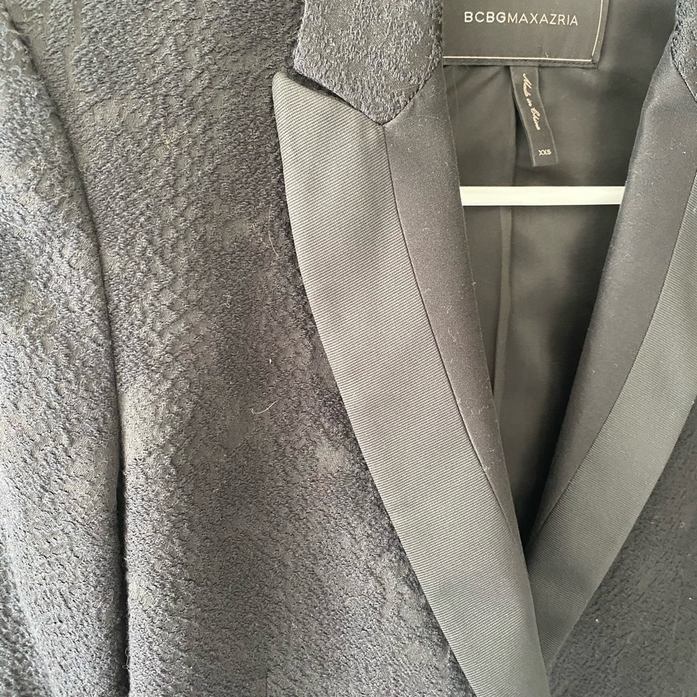 BCBGMaxAzria Textured Blazer - Picture 5 of 7